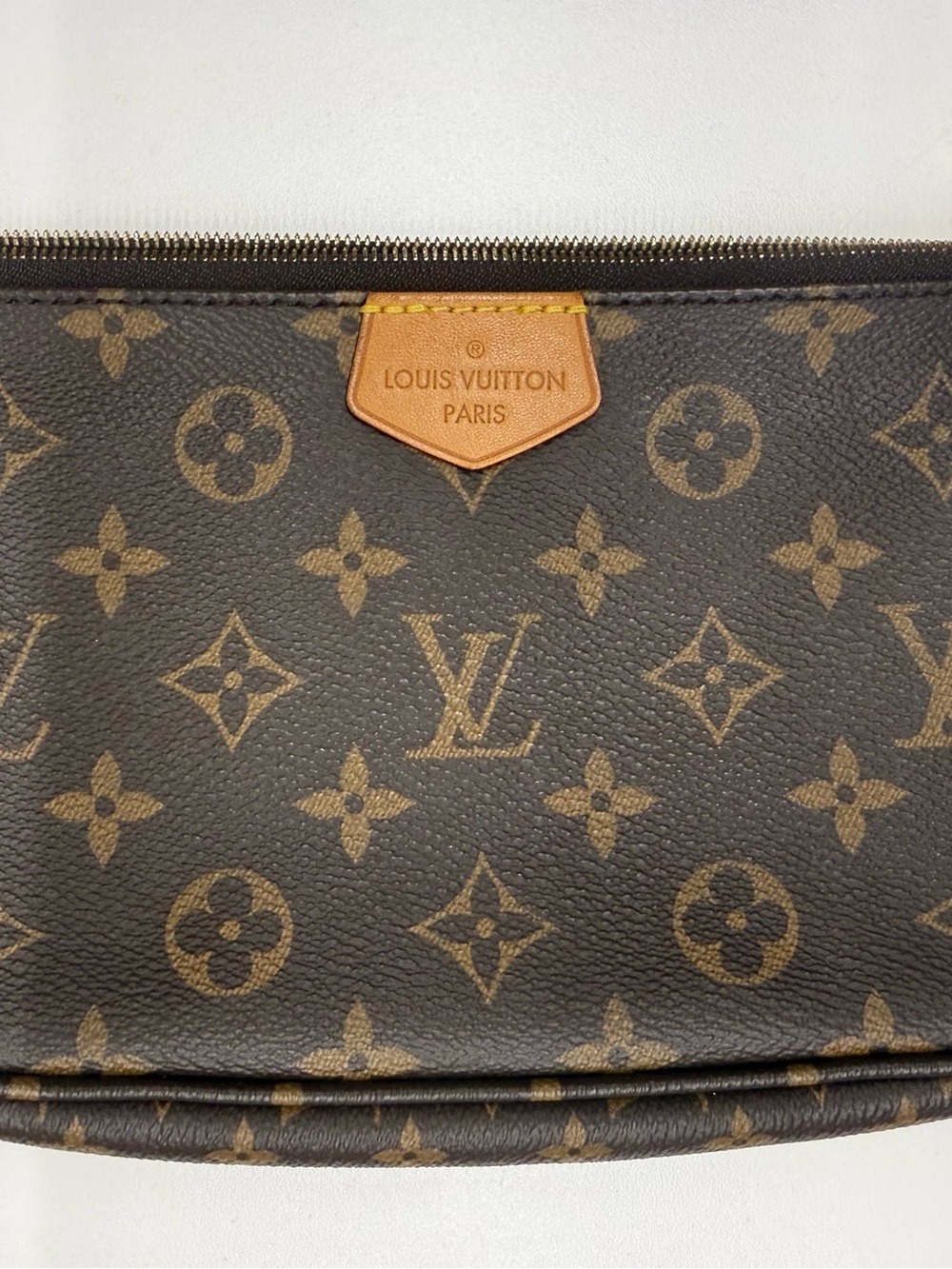 Louis Vuitton Monogram Multi Pochette Accessories - Picture 8 of 16